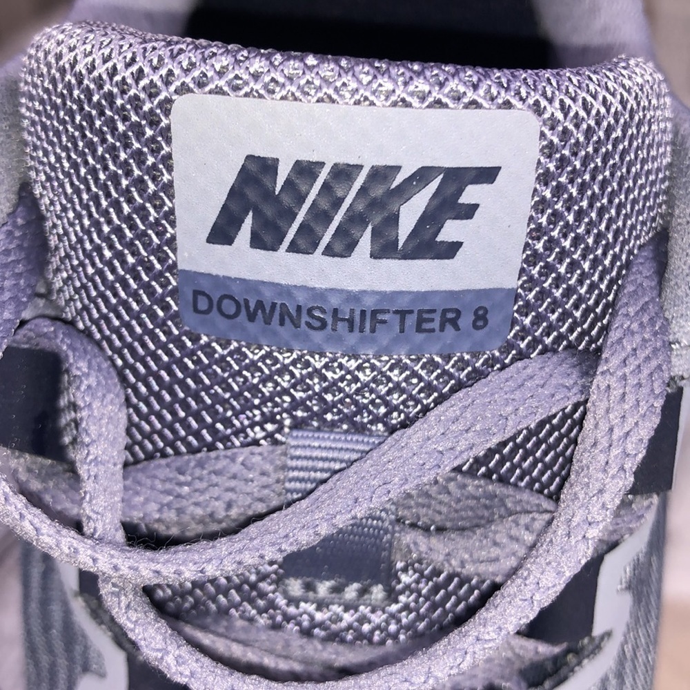 NWOT Nike Downshifter 8 Grey/White Sneakers Sz 6.5 - Picture 11 of 11